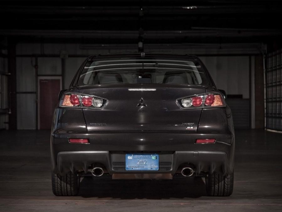 Mitsubishi Lancer Evolution X SE 2009 года  (US) (фото 8 из 11)